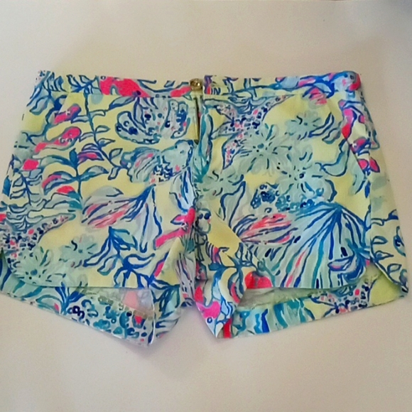 Lilly Pulitzer size 6 shorts  yellow and blue - Picture 1 of 2